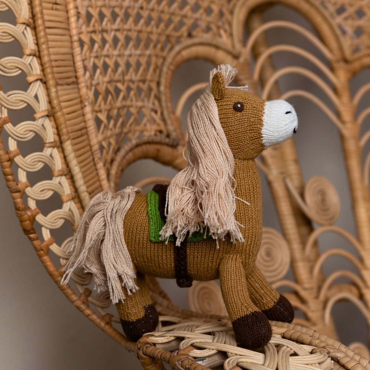 Kuscheltier Pferd 20 Cm – Lila Plüschtier Mit Regenbogen-Mähne, Weich & Waschbar