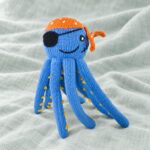 Kuscheltier Oktopus Pirat Jack aus Bio-Baumwolle