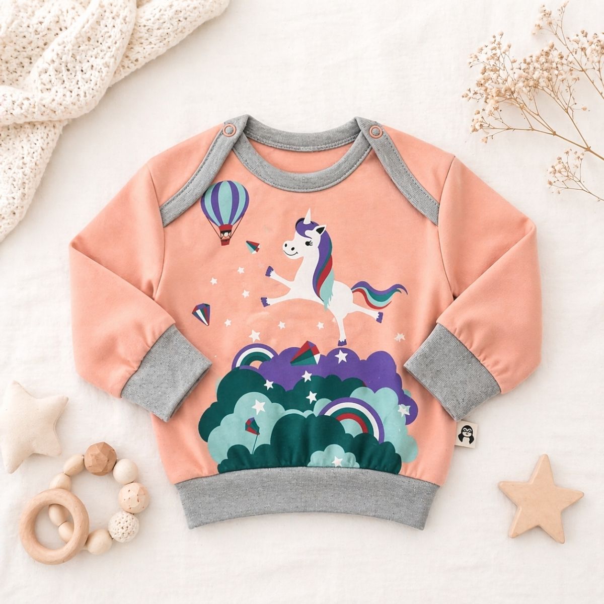 Einhorn Pullover für Babys aus Bio-Baumwolle mit buntem Einhornmotiv