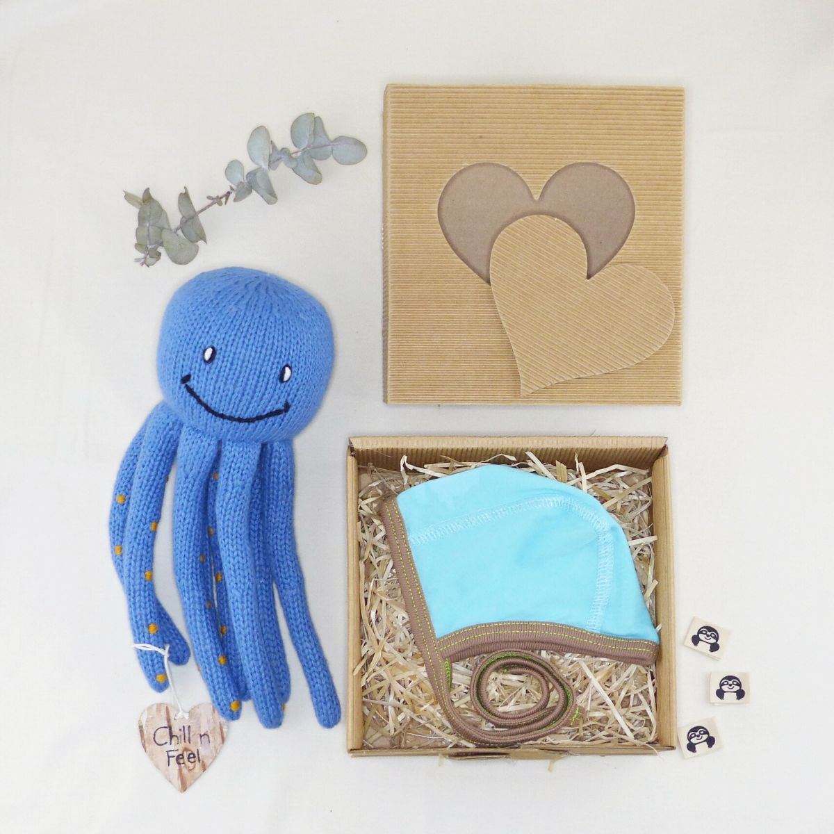 Frühchen Geschenkbox mit Herzbox, Häubchen und Oktopus-Kuscheltier