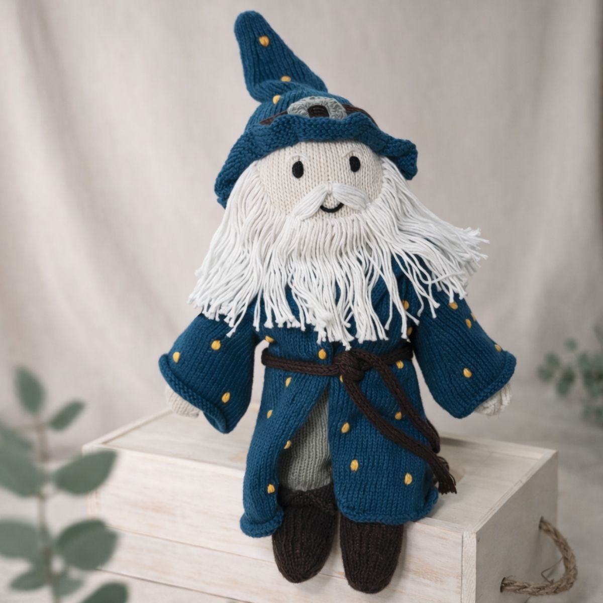 Bio Puppe Zauberer aus Baumwolle und fairer Handarbeit