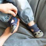 Reizarme Kinderschuhe „Sternenhimmel“ (Gr. 18/19–22/23)