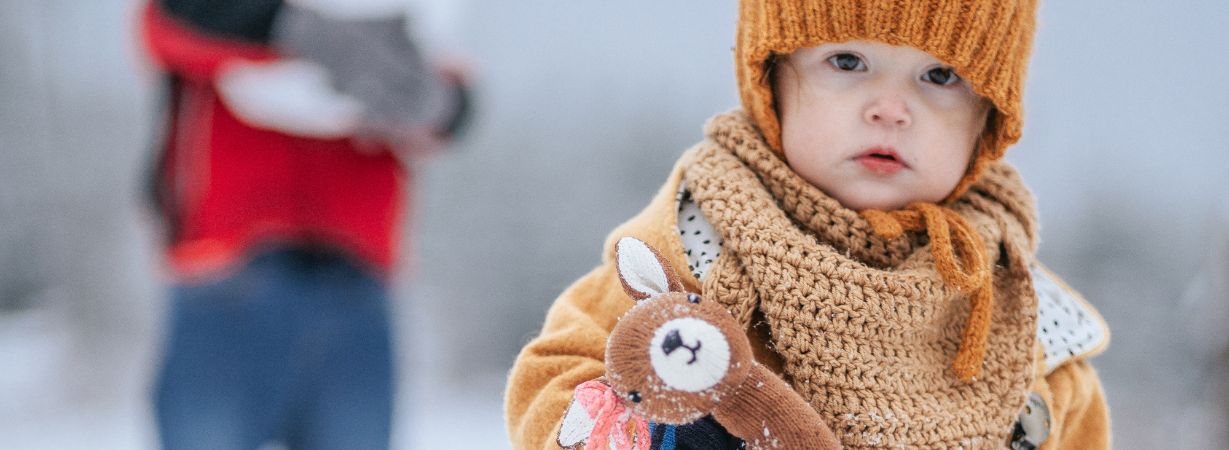 Neurodermitis im Winter: das hilft deinem Kind jetzt
