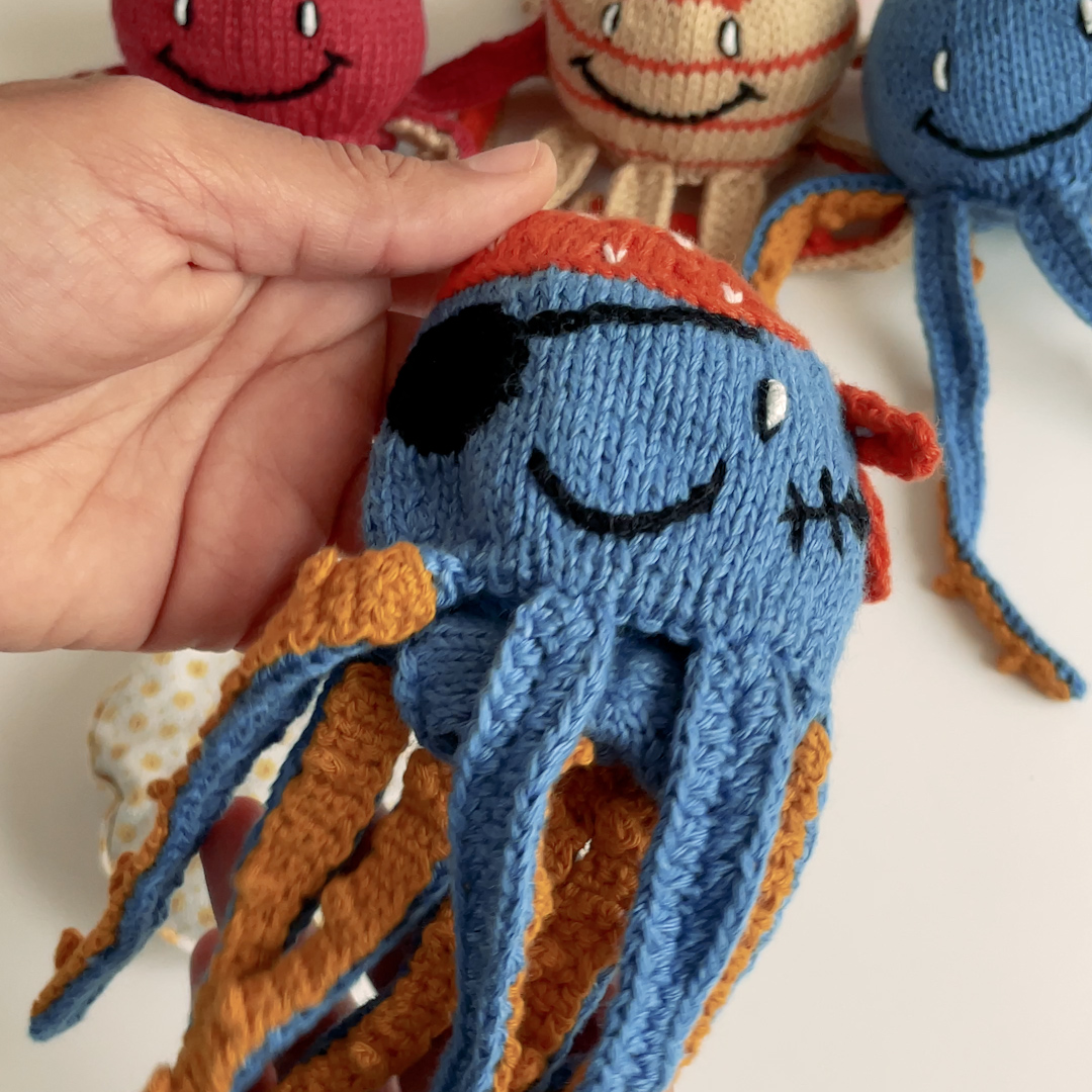 FüllMich Oktopus: Kuscheltier für Frühchen und Neugeborene