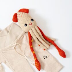 Handgestrickter Kalmar und Frühchenhose aus Bio-Baumwolle – liebevolles Geschenkset für Frühgeborene