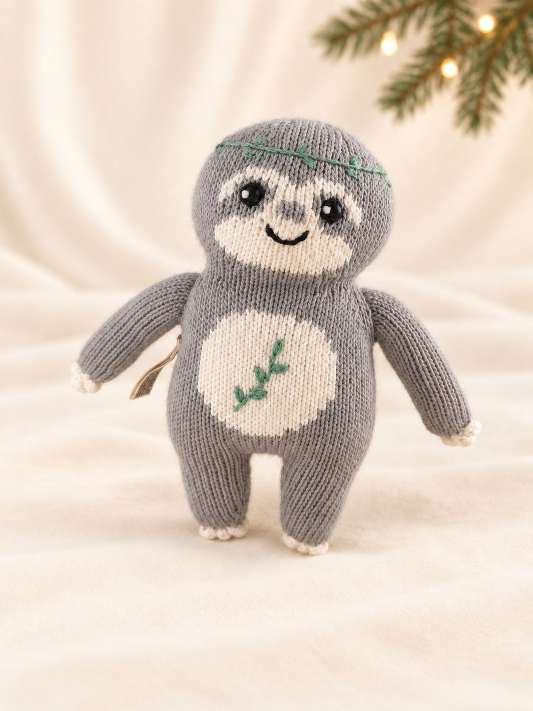 Handgestricktes Faultier von Chill n Feel mit liebevollen Details